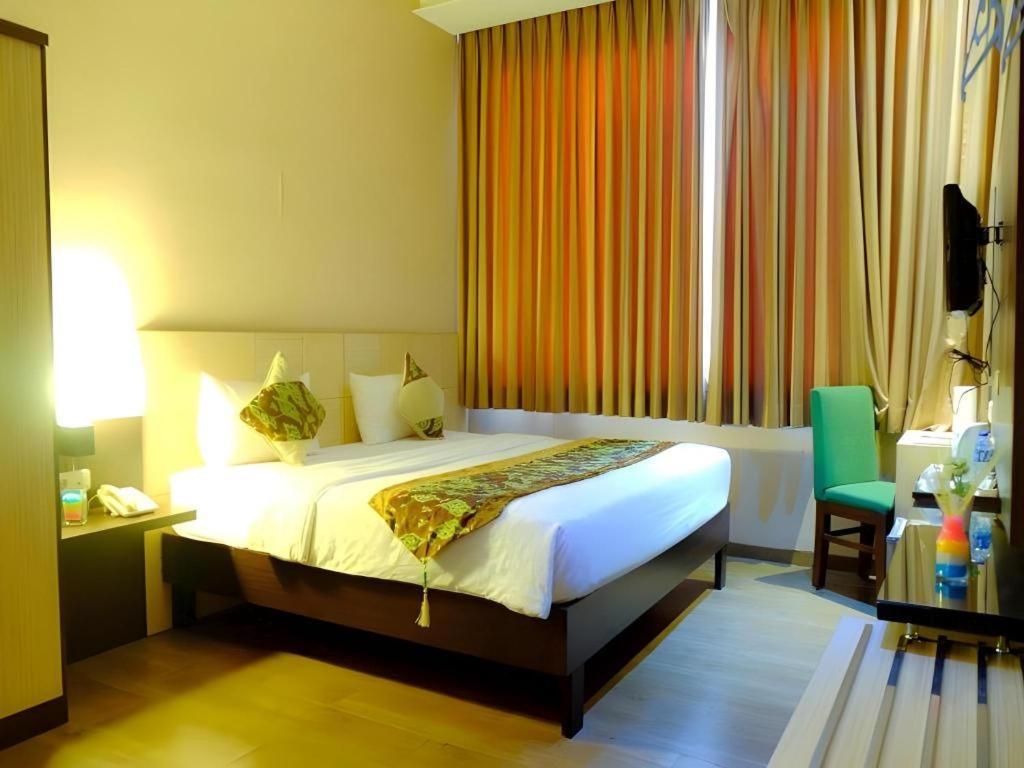 Lotus Hotel Субанг Екстериор снимка