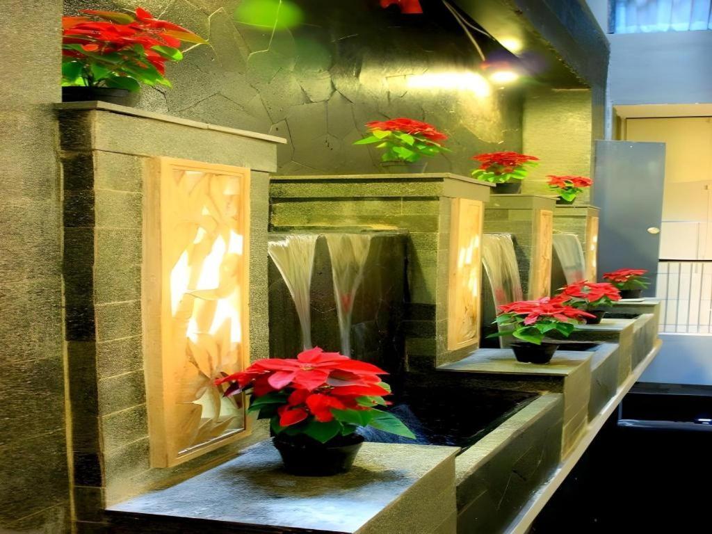Lotus Hotel Субанг Екстериор снимка