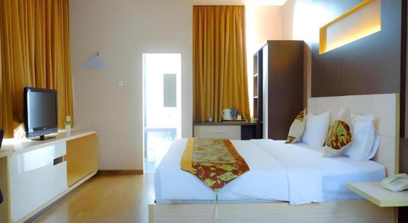 Lotus Hotel Субанг Екстериор снимка