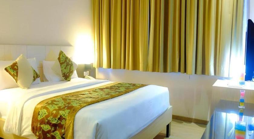 Lotus Hotel Субанг Екстериор снимка